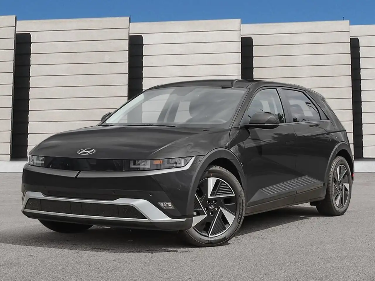 2026 Hyundai IONIQ 5 Preferred AWD Long Range — photo 1