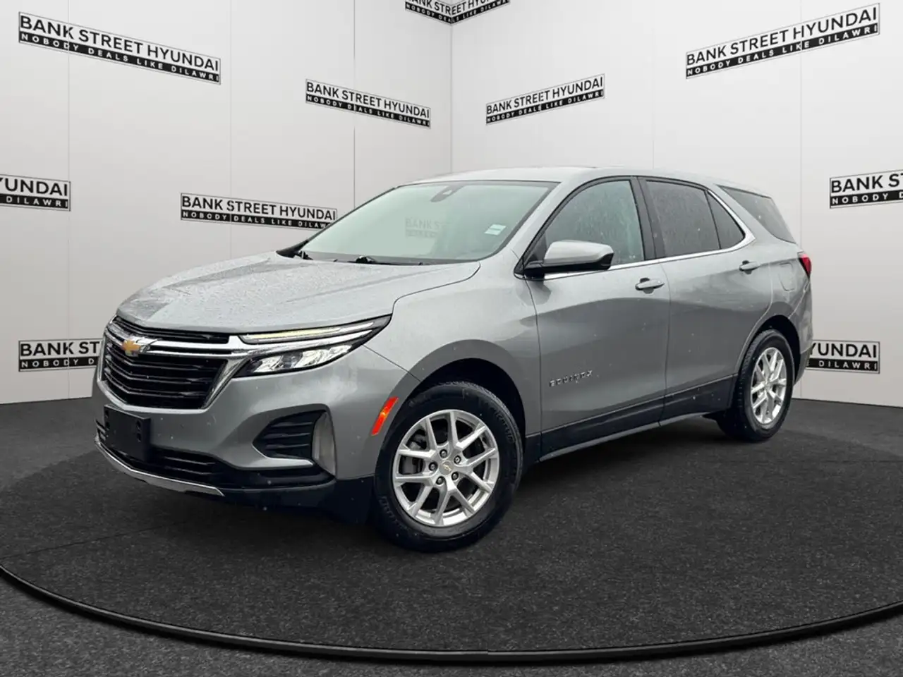 2023 Chevrolet Equinox FWD 4dr LT — photo 1