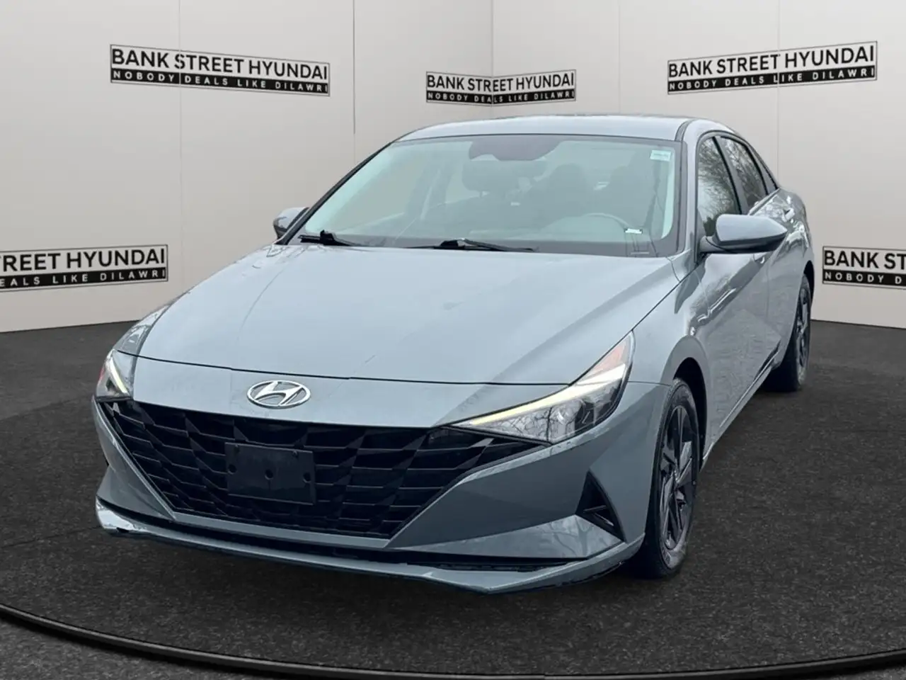 2022 Hyundai ELANTRA Preferred IVT — photo 1