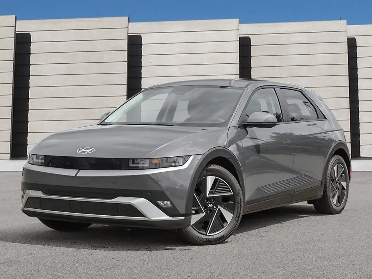 2026 Hyundai IONIQ 5 Preferred AWD Long Range — photo 1